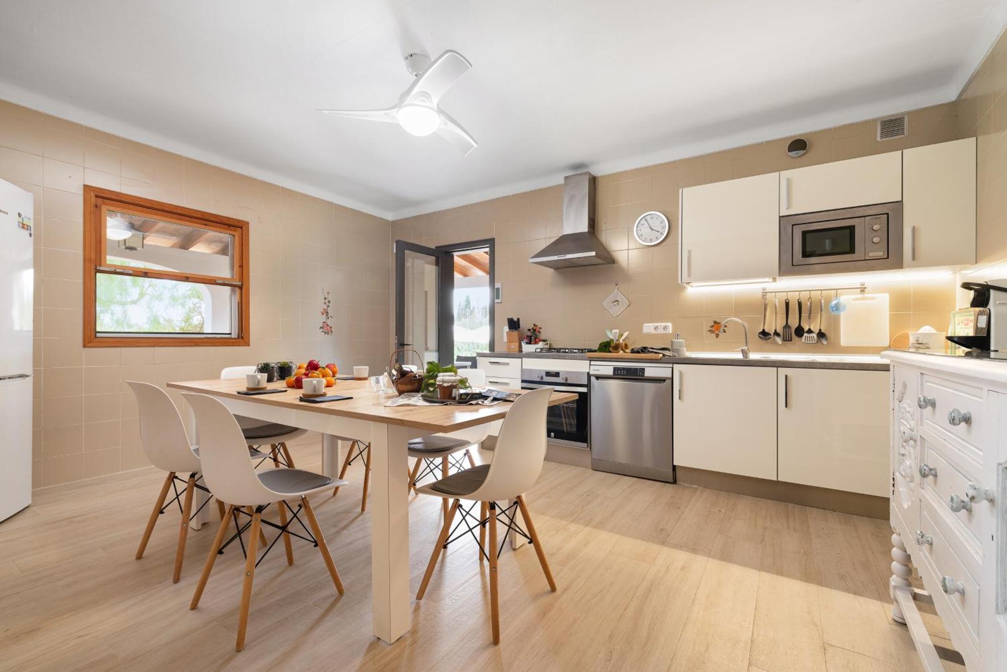 Camproig Holiday Home Alaró Exteriör bild